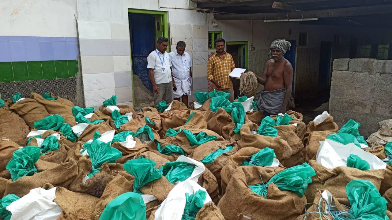 மாட்டு இரைப்பை வெளிநாட்டுக்கு அனுப்பப்படுகிறதா….? அது உணவுக்கு உகந்ததுதானா….? அதிகாரிகள் திடீர் ஆய்வு…!!!