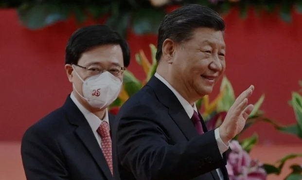 “உண்மையான ஜனநாயகம் தொடங்கியதா”….?   பிரபல நாட்டுடன் இணைந்த ஹாங்காங்…. விழாவில் கலந்து கொண்ட அதிபர்….!!