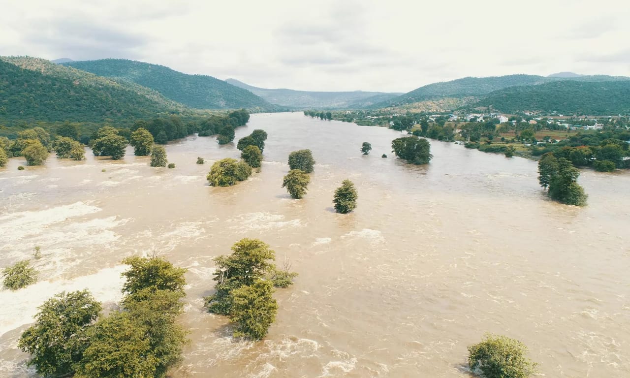 “ஒகேனக்கல் நீர்வரத்து அதிகரிப்பு”…. 5-வது நாளாக இதற்கெல்லாம் தொடரும் தடை…. வெளியான அறிவிப்பு….!!!