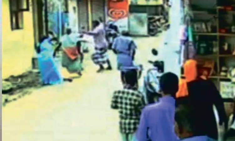 மாடு காணாமல் போனதாக புகார் அளித்த தாய்-மகள்…. பக்கத்து வீட்டுக்காரரின் வெறிச்செயல்…. சென்னையில் பரபரப்பு….!!!