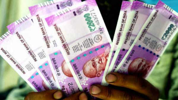 வாட்ஸ்அப்பில் மெசேஜ் அனுப்பிய மகன்…. தந்தைக்கு காத்திருந்த அதிர்ச்சி…. விசாரணையில் தெரிந்த உண்மை…!!