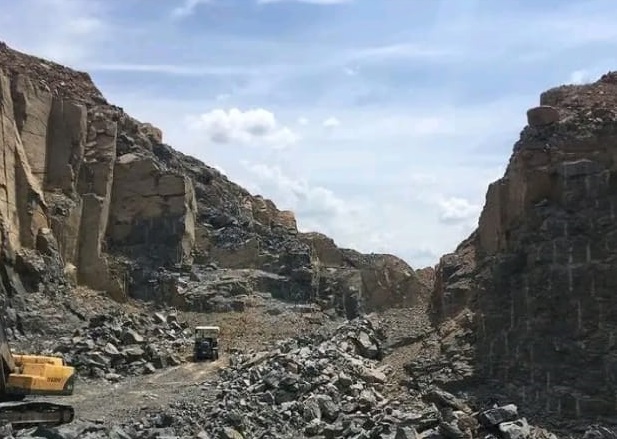 BREAKING: குவாரி விபத்து… 2 பேர் மரணம்…. அதிர்ச்சி தகவல்….!!!!