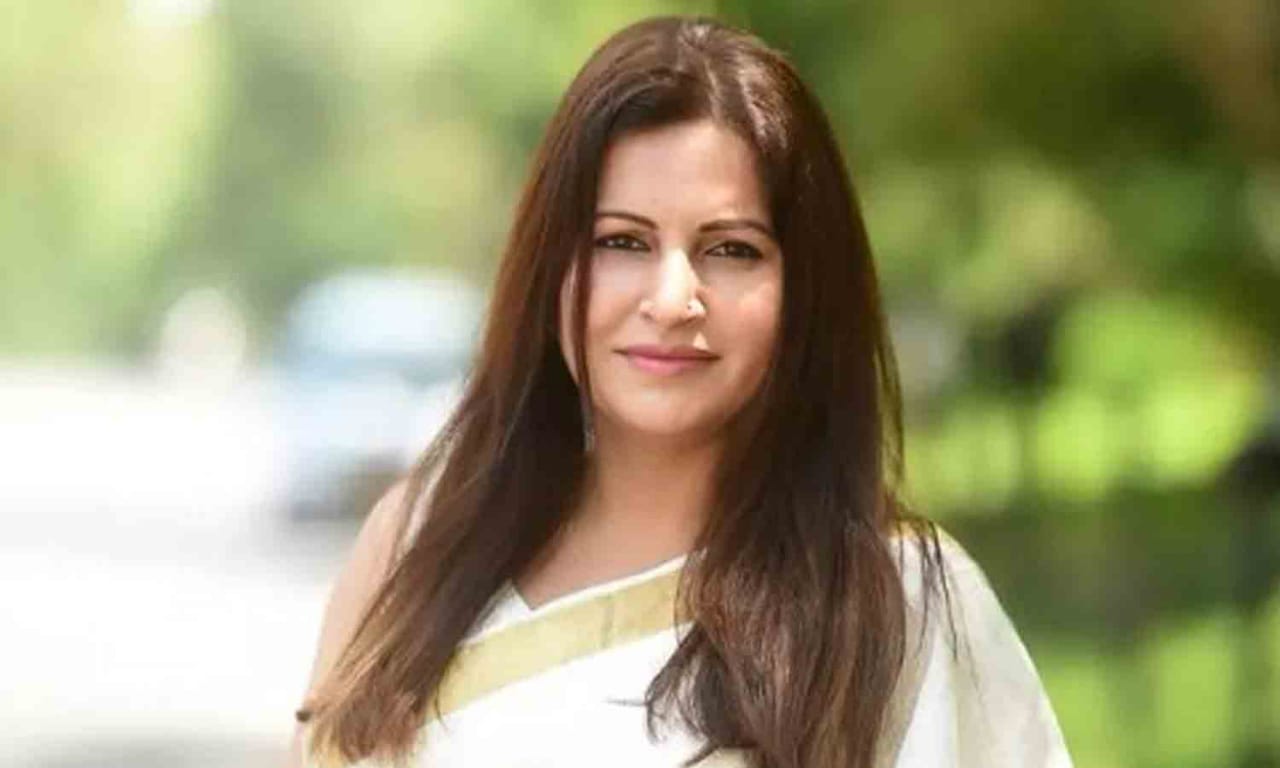 அடித்துக் கொலை செய்யப்பட்டாரா….? பிரபல பிக்பாஸ் நடிகை மரணத்தில் புதிய திருப்பம்…. வெளியான பரபரப்பு தகவல்….!!!!