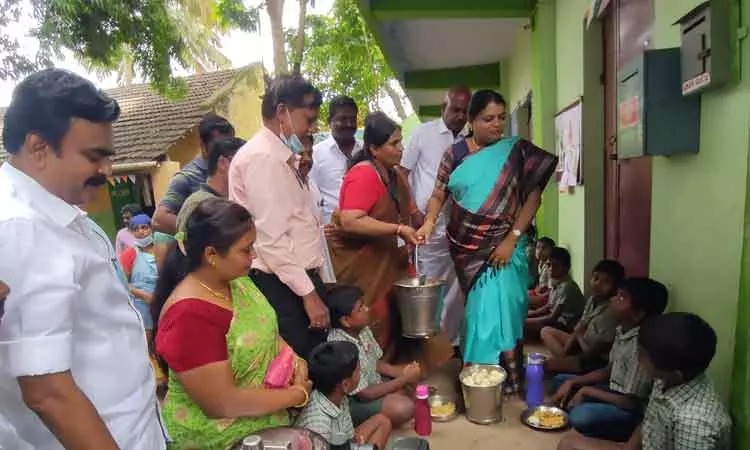 தமிழகத்தில் 40 ஆயிரம் பேருக்கு நிதியுதவி…. அமைச்சர் வெளியிட்ட தகவல்…..!!!!!