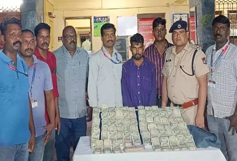 1 இல்ல 2 இல்ல ரூ.37 லட்சம்…. சோதனையில் சிக்கிய வாலிபர்…. சென்னையில் பரபரப்பு….!!!!!