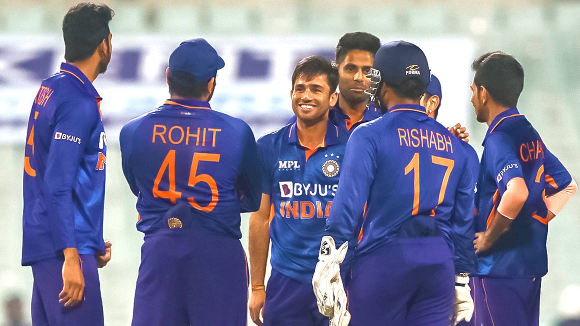 ICC T20 Ranking : 50 இடங்கள் முன்னேறி அசத்திய சுழல் பந்துவீச்சாளர்.!!