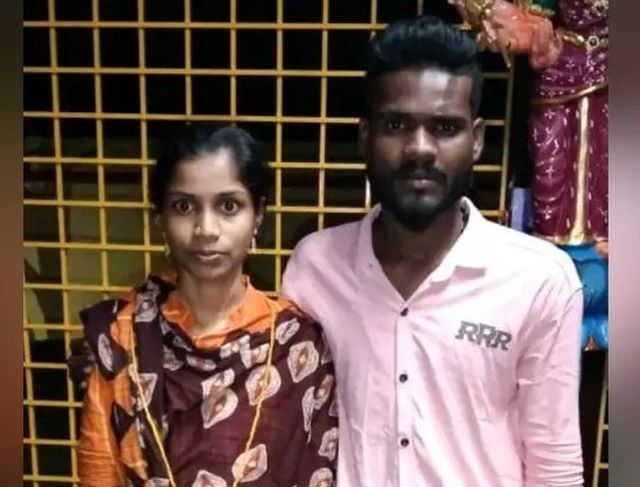 காதல் திருமணம் செய்த தம்பதி….. ஒரே சேலையில் தூக்கிட்டு தற்கொலை…. பெரும் அதிர்ச்சி சம்பவம்…..!!!!!