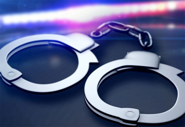 இதெல்லாம் ஒரு ஆசையா?…. கையும் களவுமாக சிக்கிய 2 வாலிபர்கள்…. சேலத்தில் பரபரப்பு….!!!!!