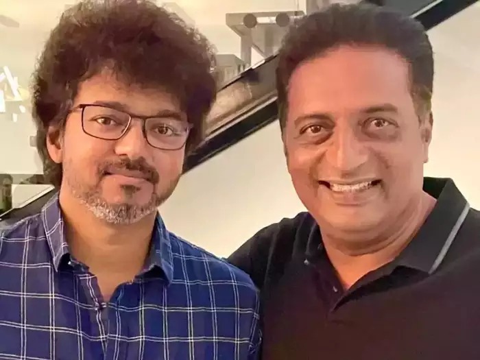 “விஜய் படம் பற்றி பேசிய பிரகாஷ் ராஜ்”…. உருகும் தளபதி ரசிகாஸ்…!!!!!