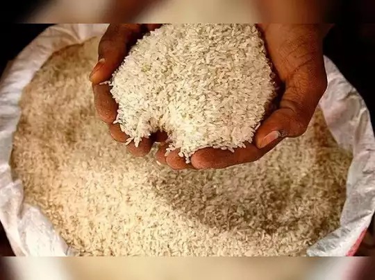 மின்சார ரயிலில் சோதனை… 3 டன் ரேஷன் அரிசி பறிமுதல்…. வெளியான பரபரப்பு உண்மைகள்….!!!!