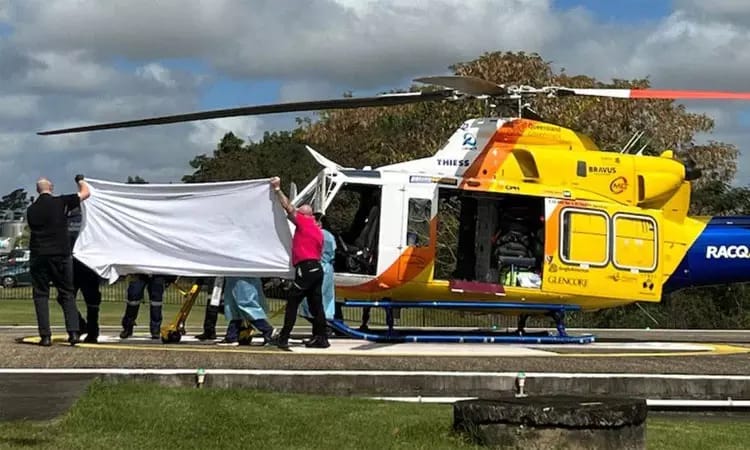 திடீரென நடந்த பயங்கர துப்பாக்கிசூடு….. ஒருவர் பலி…. 2 பேர் படுகாயம்…. பெரும் பரபரப்பு சம்பவம்….!!!!