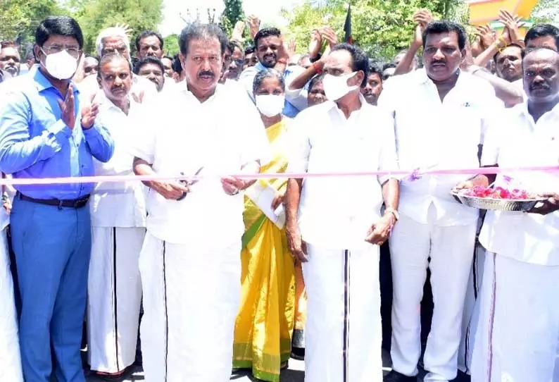 ரூ.1 கோடி செலவில் புதிய பாலம்…. கோலாகலமாக நடைபெற்ற திறப்பு நிகழ்ச்சி….!!!