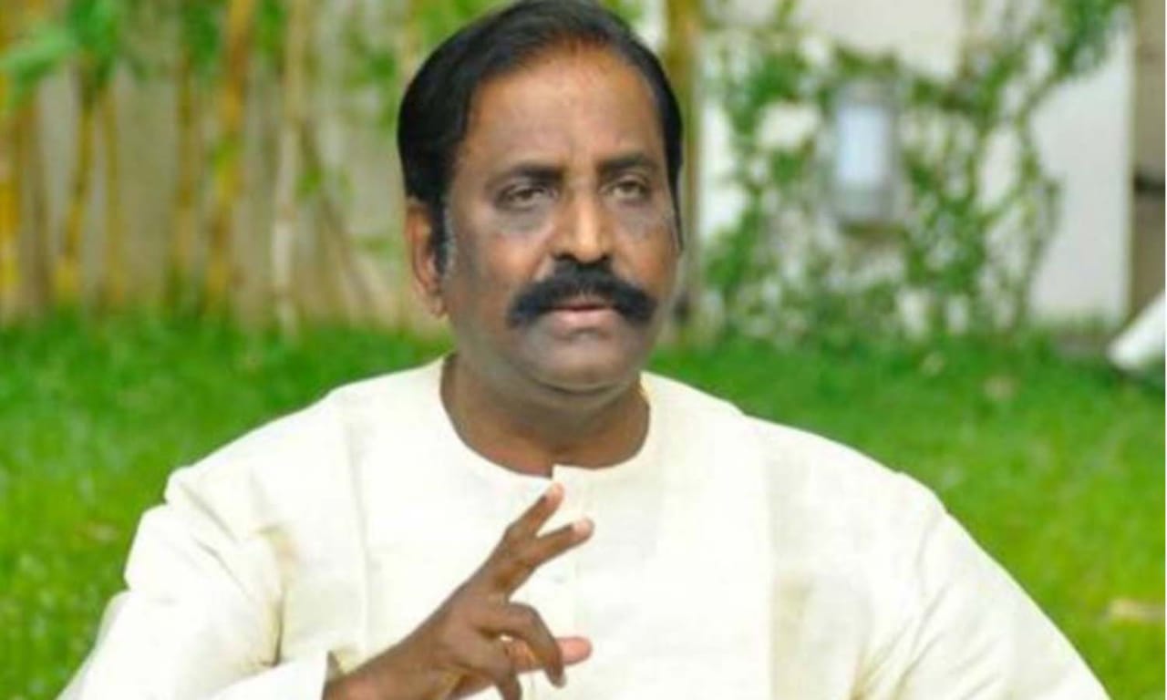 “நம்பிக்கை இருக்கிறது, மீண்டும் கலை உலகை ஆழ்வார்” கவிஞர் வைரமுத்து சொன்ன குட் நியூஸ்….!!!!