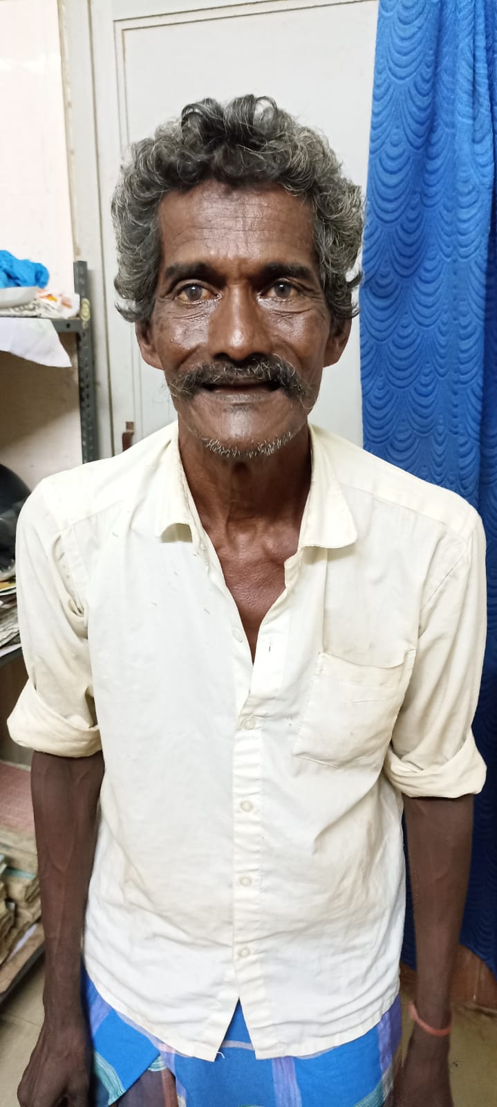 கரும்பு தோட்டத்துக்குள் தூக்கி சென்ற தொழிலாளி…. 11 வயது சிறுமிக்கு நடந்த கொடூரம்…. பெரும் பரபரப்பு சம்பவம்…..!!!!