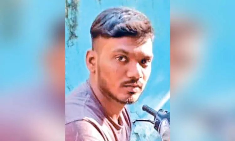 தூக்கிட்டு தற்கொலை செய்த வாலிபர்…. சிக்கிய  உருக்கமான கடிதம்…. போலீஸ் விசாரணை….!!!!