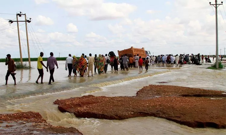 சூடான்: பருவமழைக்கு பலியானவர்களின் எண்ணிக்கை அதிகரிப்பு…. வெளியான தகவல்….!!!!