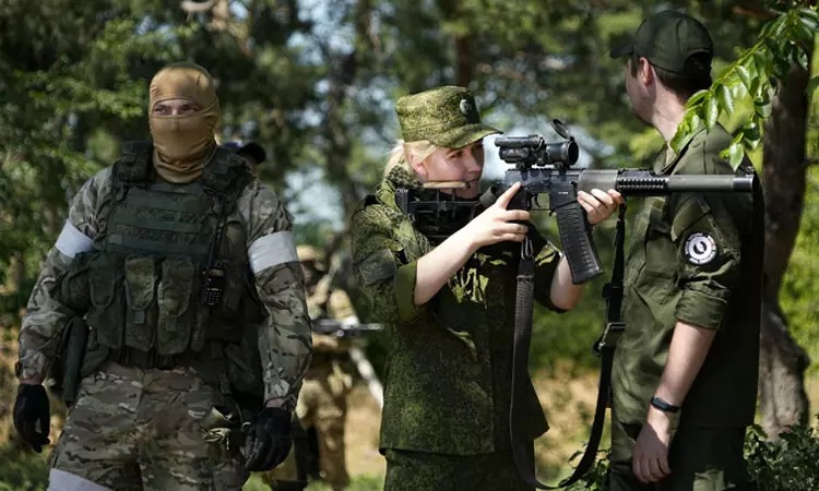 நீடிக்கும் போர்!…. ரஷ்யா இதற்காக தான் போராடுது…. அமெரிக்க பாதுகாப்புதுறை அதிகாரி தகவல்….!!!!