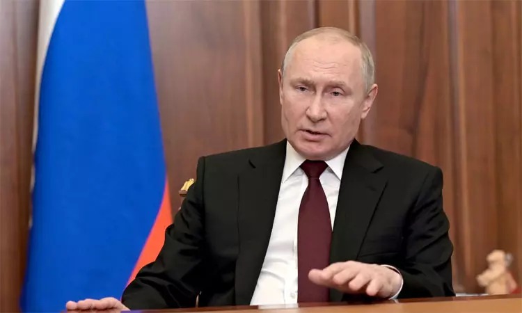 நீடிக்கும் போர்!… ரஷ்ய அதிபரின் செல்வாக்கு உயர்வு….. வெளியான கருத்துக்கணிப்பு….!!!!!