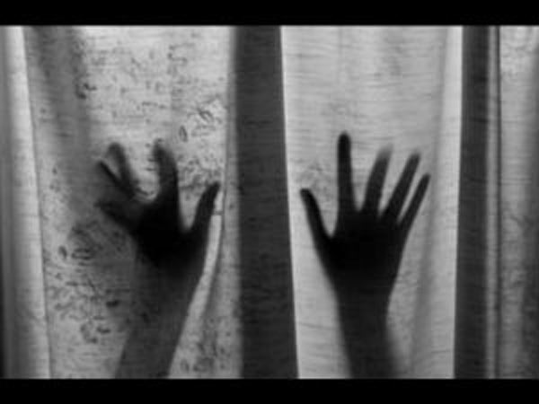 12 வயது சிறுமி பாலியல் வன்கொடுமை….. பக்கத்து வீட்டுகாரரால் நேர்ந்த கொடூரம்….. அதிர்ச்சி சம்பவம்….!!!