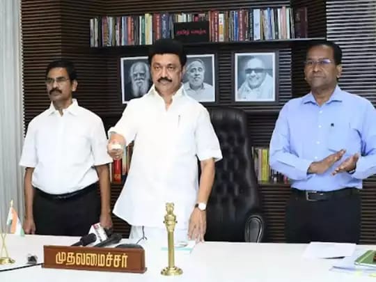 ஒருங்கிணைந்த இலங்கை வாழ் தமிழர் முகாம்….. “17.84 கோடி மதிப்பீட்டில் 321 வீடுகள்” தொடங்கி வைத்தார் முதல்வர்….!!!!
