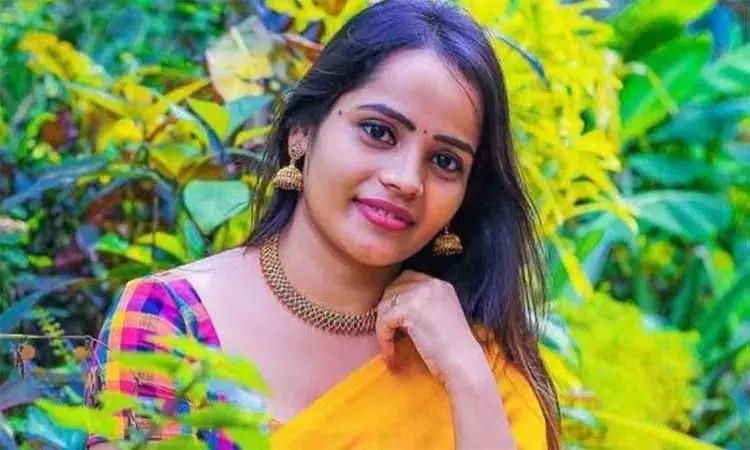 நடிகை தற்கொலை விவகாரம் தீபா…. 3 செல்போன், 1 டேப் மீட்பு….. வெளியான தகவல்….!!!