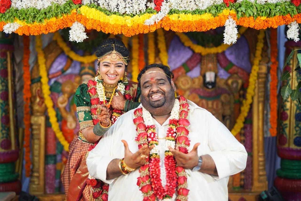 சீரியல் நடிகை மஹாலக்ஷ்மி திருமணம்…. 20 வயது வித்தியாசமா?… விளக்கம் அளித்த ரவீந்தர்…..!!!!