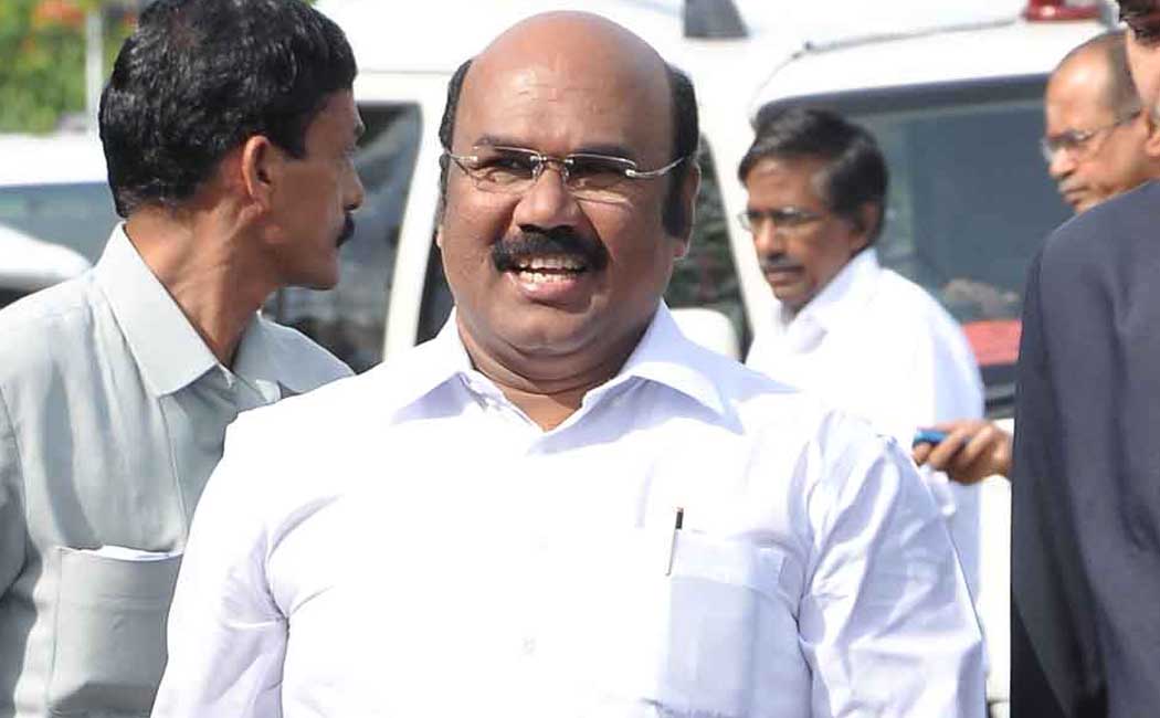 முன்னாள் அமைச்சர் ஜெயக்குமார் மீது பதியப்பட்ட நிலமோசடி வழக்கு ரத்து…. ஐகோர்ட் உத்தரவு..!!