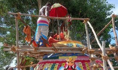 “ஊஞ்சல் அம்மன் கோவிலில் குடமுழுக்கு” திரளான பக்தர்கள் சாமி தரிசனம்….!!