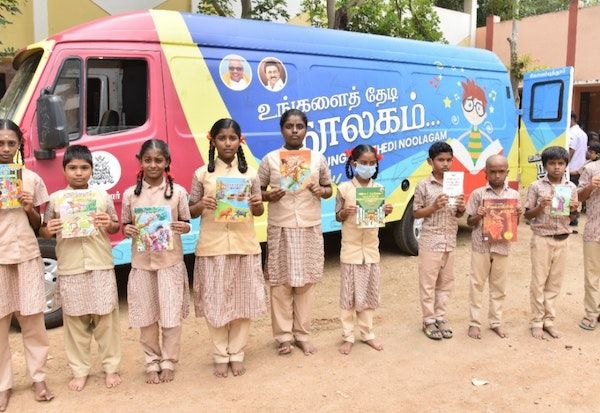 பள்ளிகளுக்கு செல்லும் “உங்களை தேடி நூலகம்”….. உற்சாகத்தில் மாணவ-மாணவிகள்…. மாநகராட்சி ஆணையாளரின் தகவல்….!!!