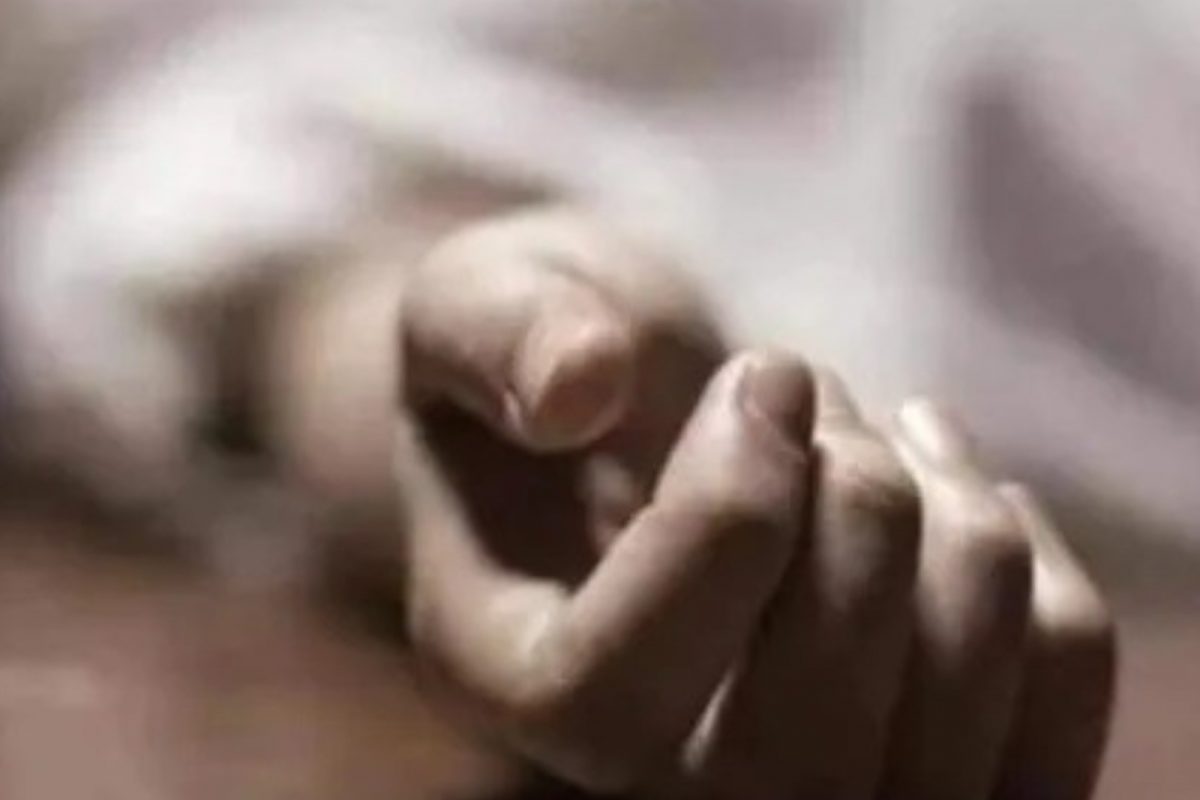 மருத்துவ கல்லூரி மாணவி தற்கொலை…. இதுதான் காரணமா….? போலீஸ் விசாரணை….!!