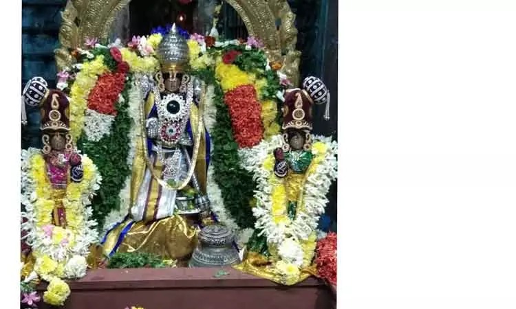 “பிரசன்ன வெங்கடேச பெருமாள் கோவில்”…. புரட்டாசி சனிக்கிழமையை முன்னிட்டு சிறப்பு வழிபாடு….!!!