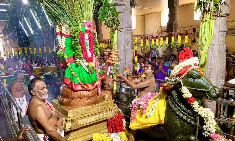 “ஐப்பசி திருக்கல்யாண திருவிழா” பிரபல கோவிலில் கொடியேற்றத்துடன் தொடக்கம்….!!!