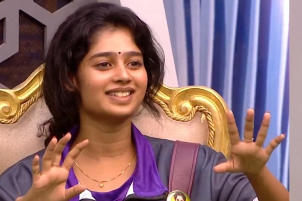 பிக் பாஸ் வீட்டில்…. இப்படியொரு போட்டியாளரா….?  குட்டி  த்ரிஷா ஜனனி செய்யும் செயல்….!!!