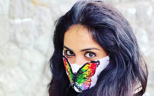 தசரா கொண்டாட்டம்…. “நாங்கள் சுதந்திரமாக இருக்கிறோம்”….. பிரபல நடிகை நிகழ்ச்சி….!!!