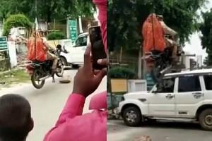 அடேங்கப்பா!… பைக்கில் பறக்கும் புது ஜோடி….. இப்படி கூட திருமணமா….? இணையத்தை தெறிக்கவிட்ட வீடியோ….!!!!!