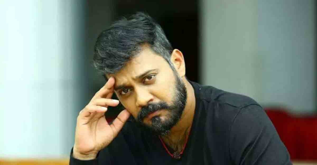 “2-வது திருமணமும் விவாகரத்து”…. கவலையில் பிரபல நடிகர்….!!!!!