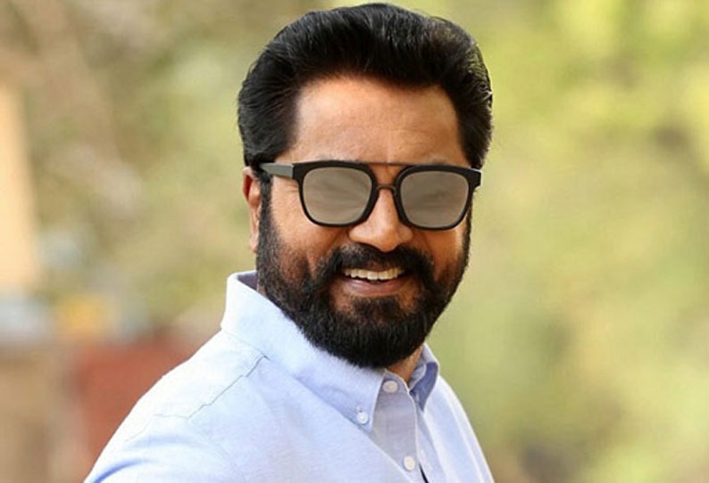 நடிகர் சரத்குமாரின் முதல் மனைவியை பார்த்துள்ளீர்களா…. இதோ அந்த அழகிய புகைப்படம்…..!!!!!