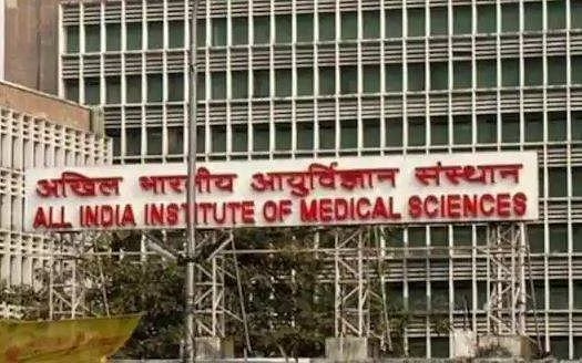 புறநோயாளிகளின் நீண்ட நாள் கவலை….. எய்ம்ஸ் மருத்துவமனை அதிரடி அறிவிப்பு….!!!!