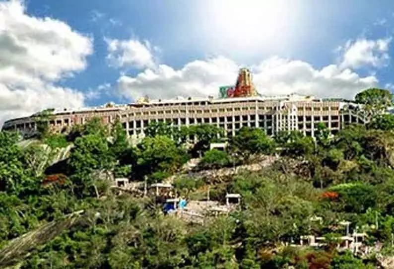 பழனி முருகன் கோவிலில்…. பூஜை நேரம் மாற்றம்…. அறிவிப்பு வெளியிட்ட கோவல் நிர்வாகம்….!!!!