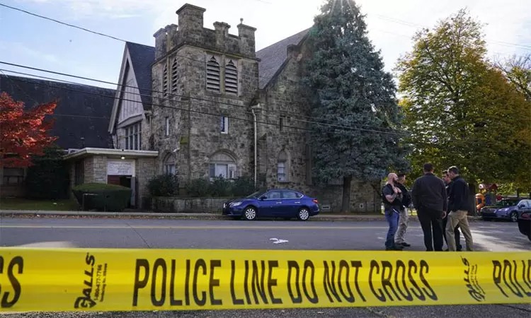 இறுதிச் சடங்கில் நடந்த துப்பாக்கிச் சூடு….. ஆறு பேர் படுகாயம்…. மர்ம நபருக்கு வலைவீச்சு….!!!!