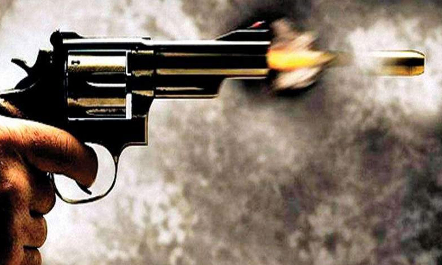 ஆர்பிஎப் வீரரின் திடீர் தாக்குதல்…. 4 பேர் உயிரிழப்பு…. போலீஸ் விசாரணை….!!