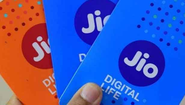 “உலகக்கோப்பை கால்பந்து போட்டி”….. 5 புதிய சலுகைகள்…. ஜியோ நிறுவனத்தின் அசத்தல் ரீசார்ஜ் பலன்கள்…..!!!!!