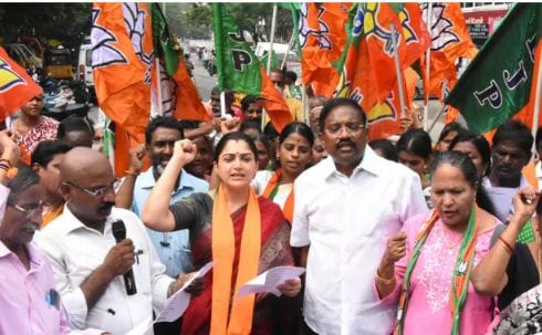 இதுதான் திராவிட மாடலா…? மின் கட்டண உயர்வு ஷாக் அடிக்கிறது… ஆர்ப்பாட்டத்தில் குஷ்பூ அதிரடி பேச்சு…!!!!!