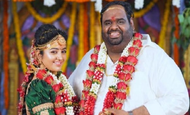 அடடே!…. ஒவ்வொரு மாதமும் ஒன்னு…. சூப்பர் புகைப்படத்தை பகிர்ந்த மகாலட்சுமி….!!!!