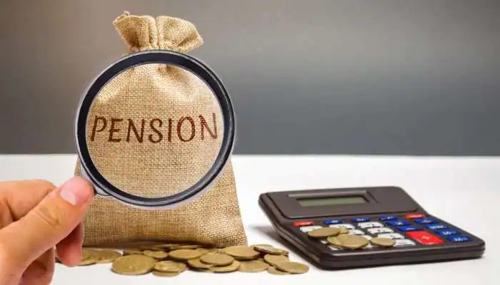 ஓய்வூதியம் பெறுபவர்களுக்கு முக்கிய அறிவிப்பு….. இதை செய்யலன்னா உங்களுக்கு பென்ஷன் வராது…. உடனே இந்த வேலையை முடிங்க…..!!!!!