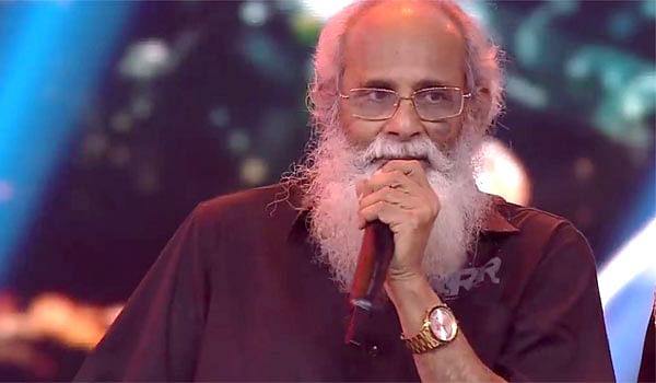 நான் கதையெல்லாம் எழுத மாட்டேன்…. அதத் திருடன் தான் செய்வேன்….. பிரபல இயக்குனர் ராஜமவுலியின் தந்தை அதிரடி ஸ்பீச்….!!!!