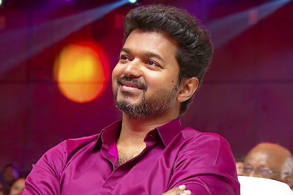 தளபதி விஜய்க்கு என் கதை பிடித்தது…. ஆனால் வாய்ப்பை மிஸ் பண்ணிட்டேன்…. பிரபல இயக்குனர் ஓபன் டாக்….!!!