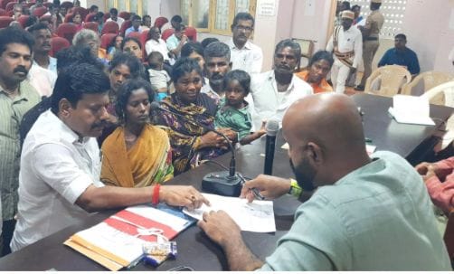 சவுதி அரேபியாவிற்கு சென்ற வாலிபர் திடீர் உயிரிழப்பு… காரணம் என்ன…? கண்ணீர் மல்க கலெக்டரிடம் மனு அளித்த பெண்…!!!!!