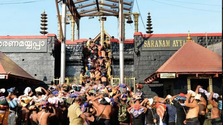 சபரிமலை பக்தர்களுக்கு முக்கிய அறிவிப்பு…. இனி இதற்கெல்லாம் தடை…. தேவஸ்தானம் புதிய அதிரடி….!!!!
