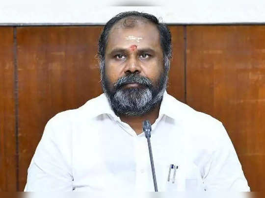 திமுக அமைச்சரே!!… பதில் சொல்லி நேரத்தை வீணடிக்காதீங்க…. வேலையை போய் பாருங்க….. ஆர்.பி உதயகுமார் காட்டம்….!!!!